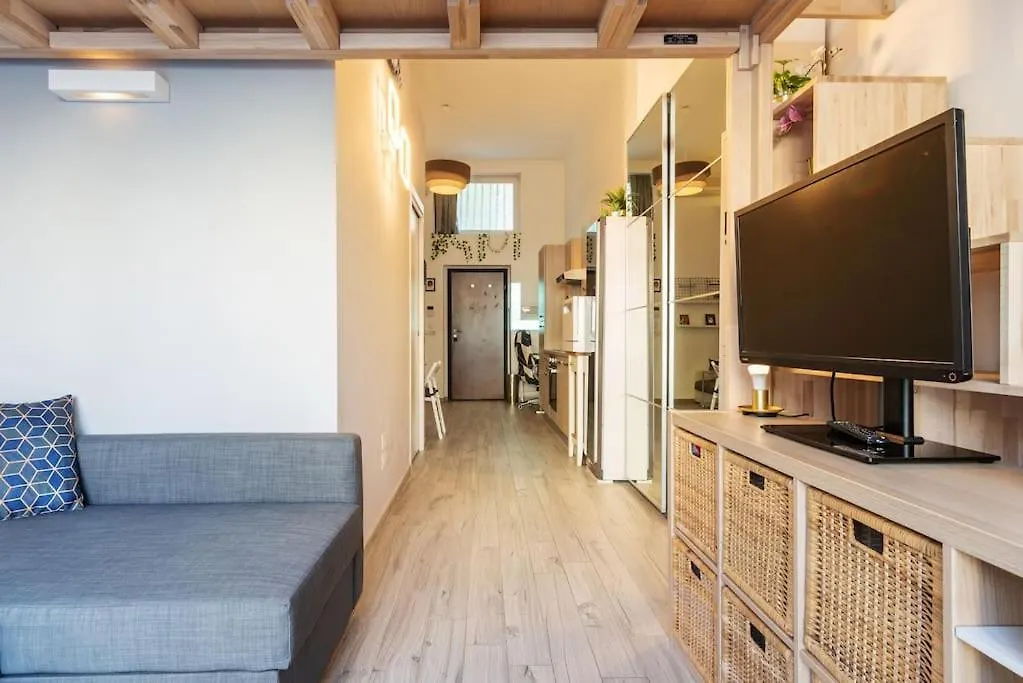 Da Francesco - Ampio Monolocale Soppalcato Apartamento Milão