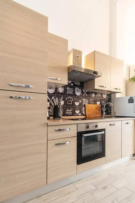 Da Francesco - Ampio Monolocale Soppalcato Apartamento Milão